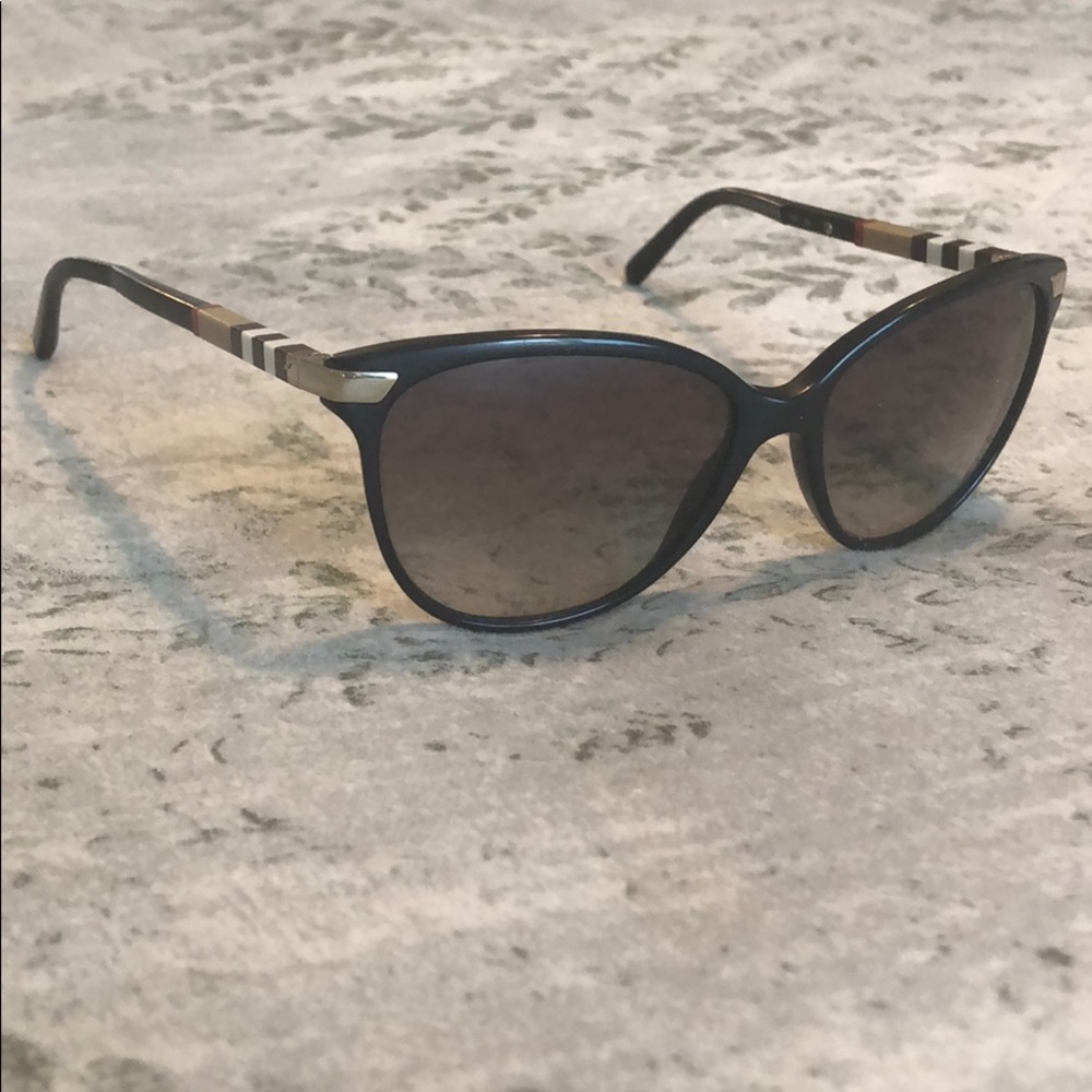 BURBERRY Cat Eye Black Sunglasses